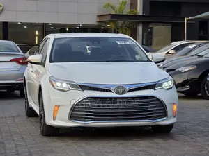 Toyota Avalon Touring (3.5L 6cyl 6A) 2018 White