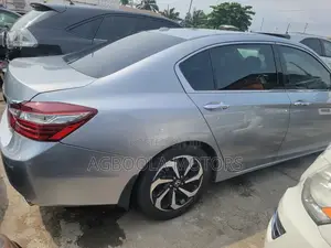 Honda Accord 2017 Silver