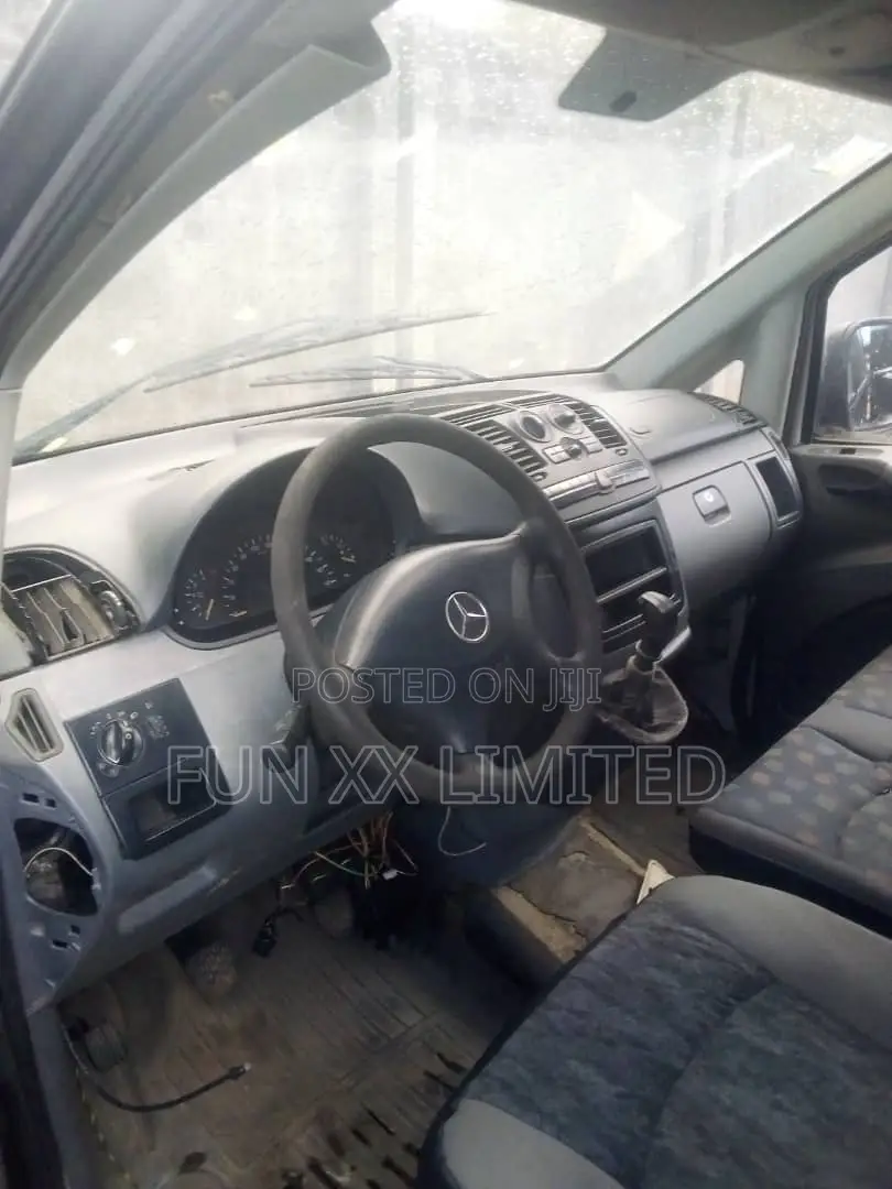 Mercedes-Benz Vito 2005 Black