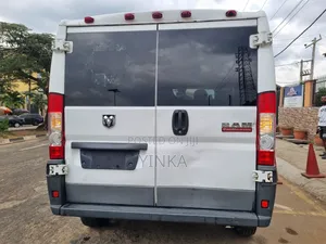 Dodge B2000 2016 White