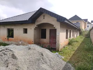 3bdrm Apartment in Opic Estate, Obafemi-Owode for rent