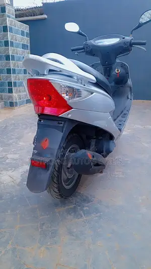 Kymco Agility 2023 Silver