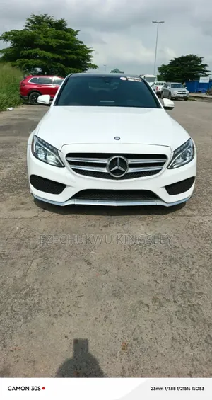 Mercedes-Benz C400 2017 White