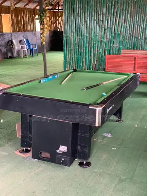 High Grade Foreign Coin Box Snooker With Accessories