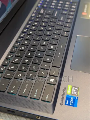 Laptop MSI Raider GE76 12UGS 32GB Intel Core I7 SSD 1.5T