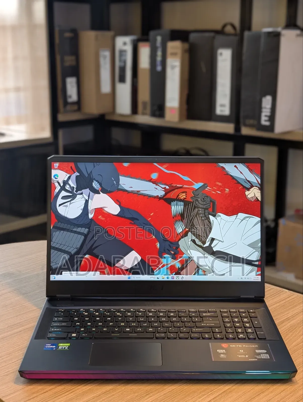 Laptop MSI Raider GE76 12UGS 32GB Intel Core I7 SSD 1.5T