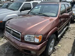 Nissan Pathfinder LE Platinum 2004 Brown