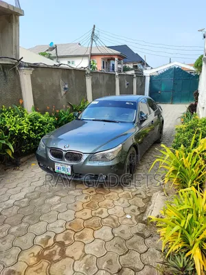 BMW 530i 2006 Gray
