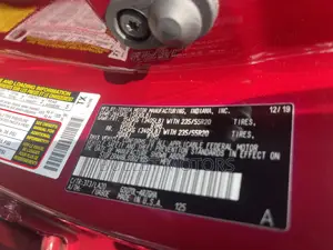 Toyota Highlander Platinum AWD 2020 Red