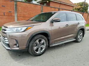 Toyota Highlander Limited Platinum 2019 Brown