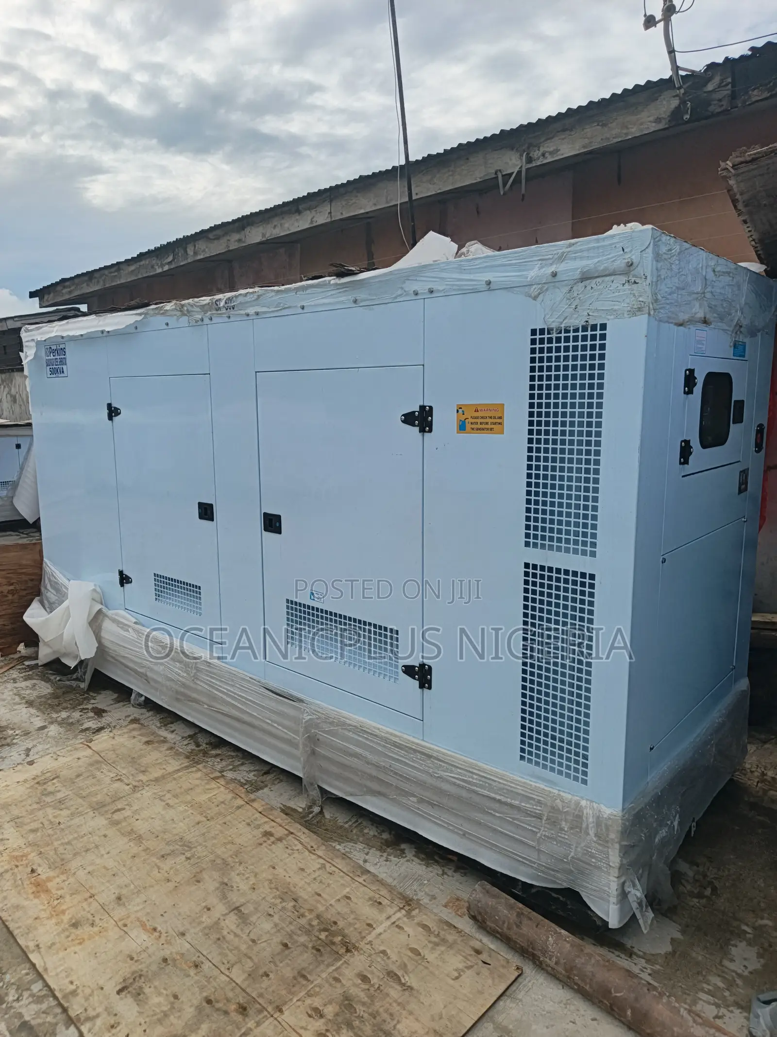 Perkins 500 Kva Soundproof Diesel Engine Generator
