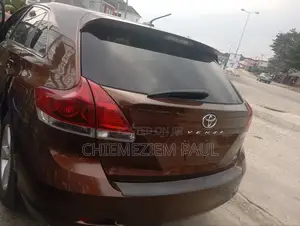Toyota Venza XLE 4dr Wagon (2.7L 4cyl 6A) 2015 Gold