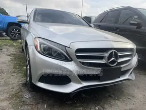 Mercedes-Benz C300 Base 4Matic Sedan AWD (2.0L 4cyl 7A) 2017 Silver