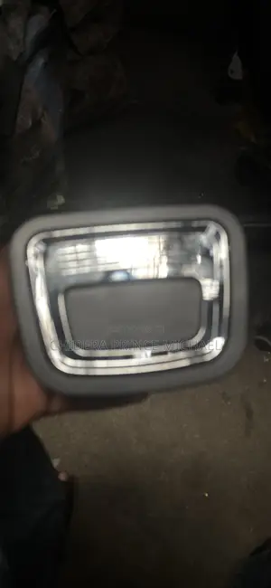 Booth Cover Opener for Glk350