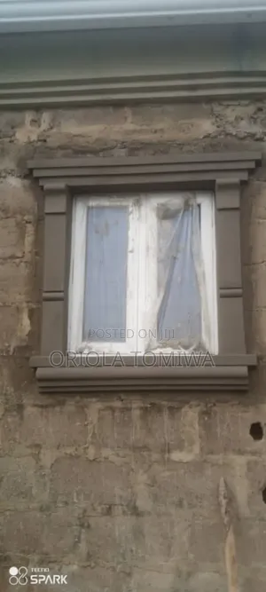 Artwork Building Contractor