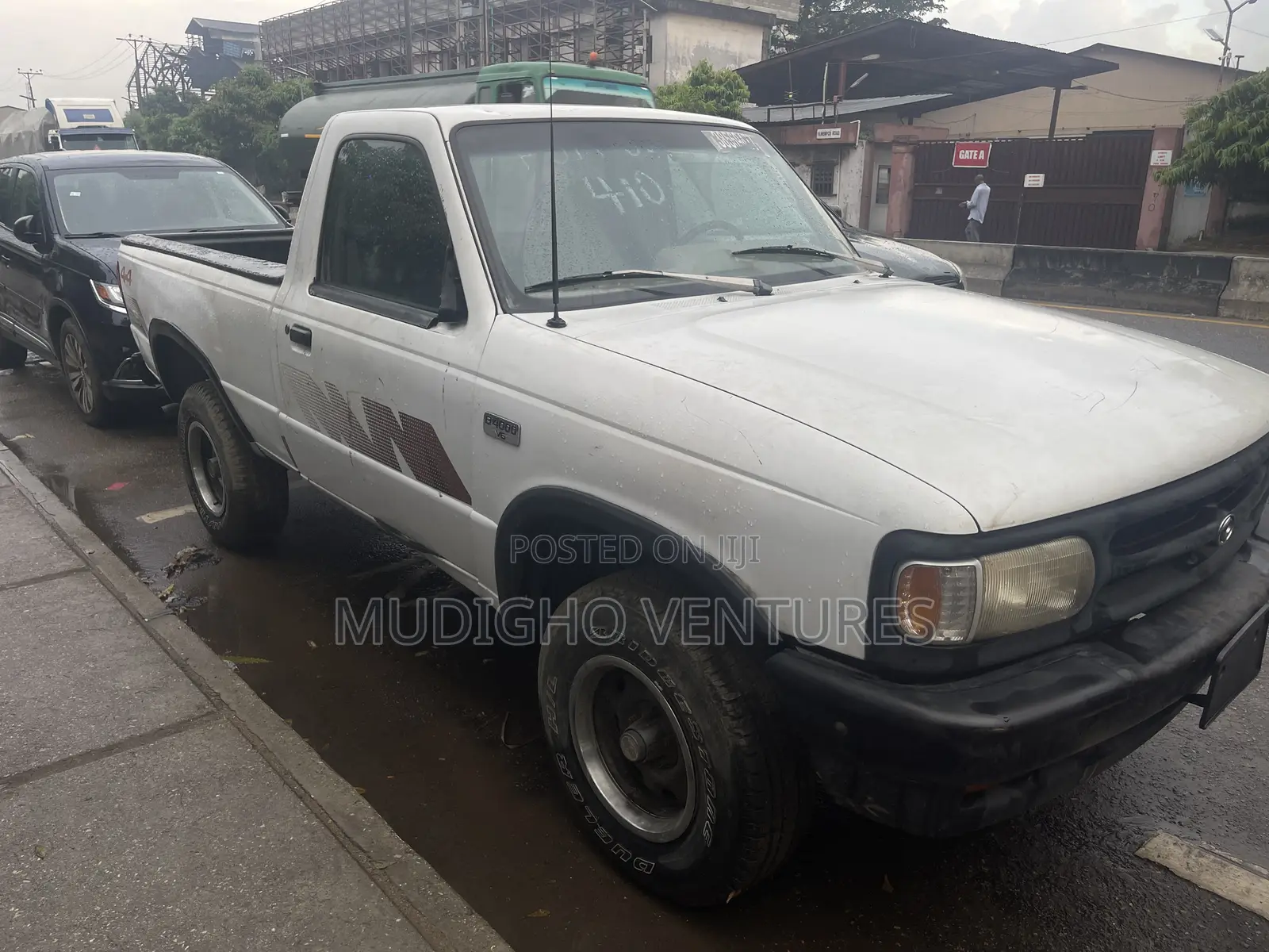 Mazda B-series 1994 White