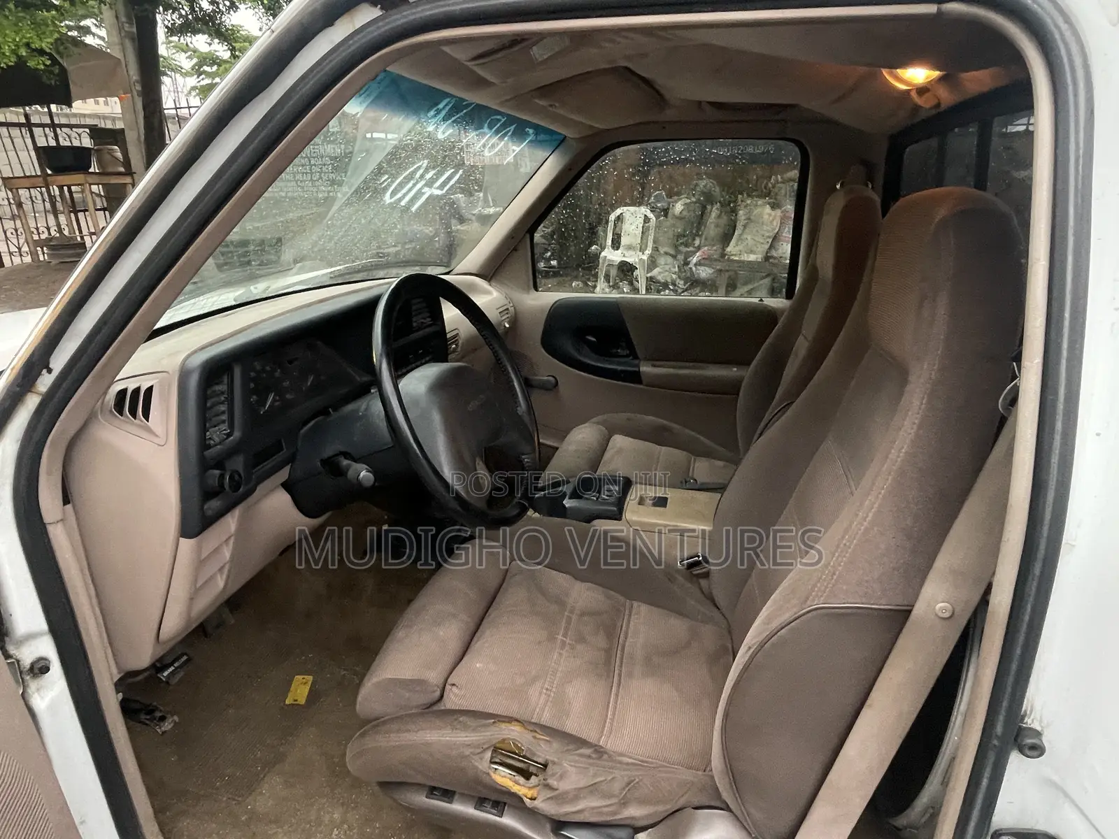 Mazda B-series 1994 White