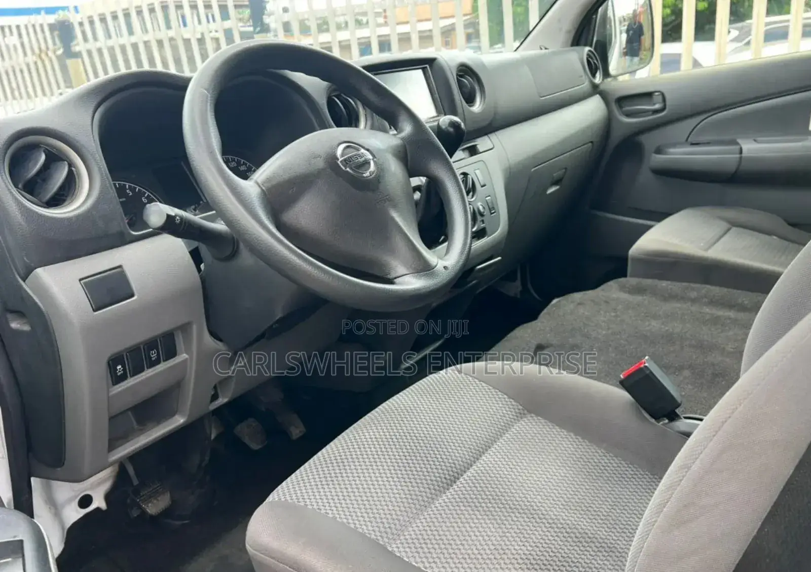 Nissan Caravan (Urvan) 2022 White