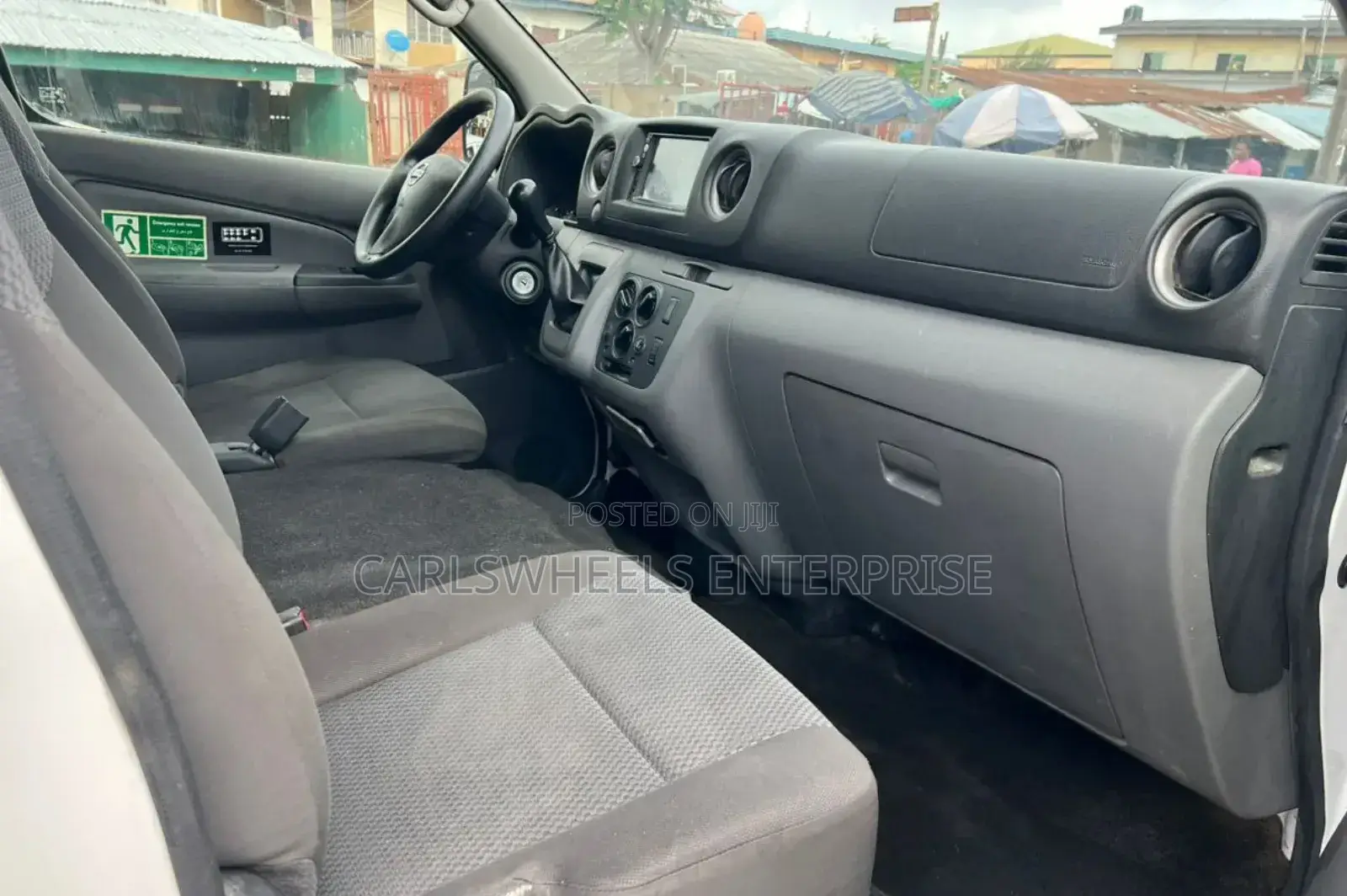 Nissan Caravan (Urvan) 2022 White