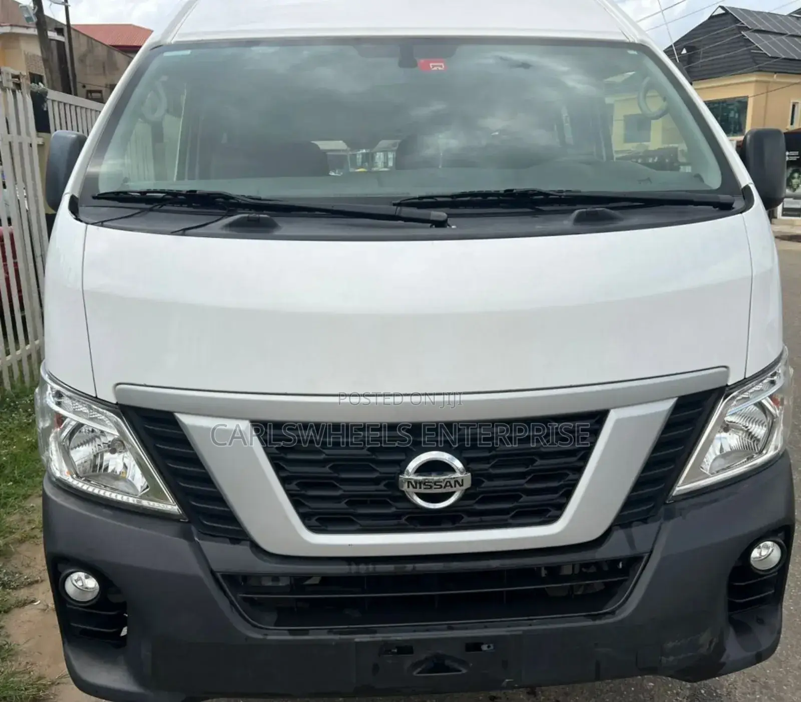 Nissan Caravan (Urvan) 2022 White