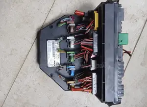 Mercedes Benz C300 204 Model Fuse Box