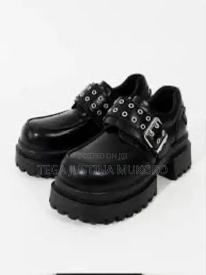Latest Design Buckle Closure High Sole Shoe