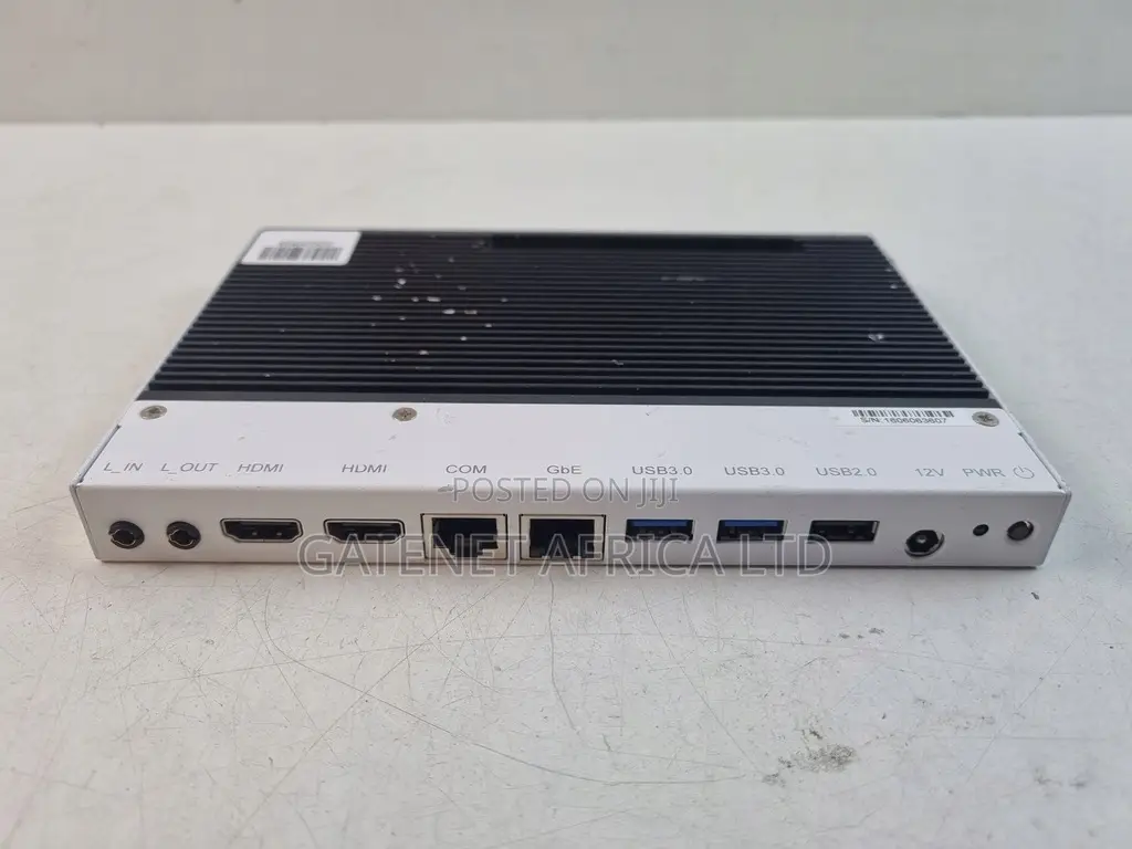 Ibase Si-22 - Ultra Slim, Fanless Digital Signage Player Wt Support