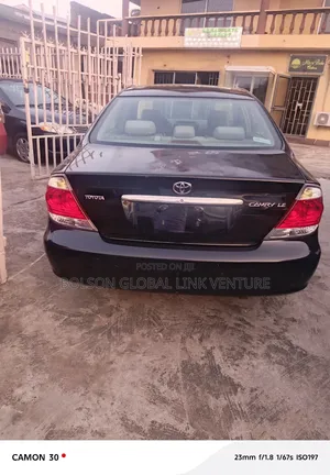Toyota Camry LE 4dr Sedan (2.4L 4cyl 5A) 2005 Black