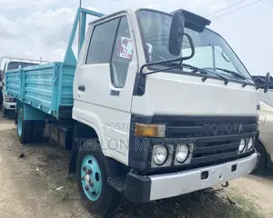 Toyota Coaster 1999 White
