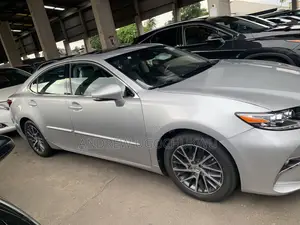 Lexus ES 2016 Silver