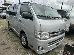Toyota HiAce 2010 Silver