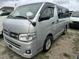 Toyota HiAce 2010 Silver