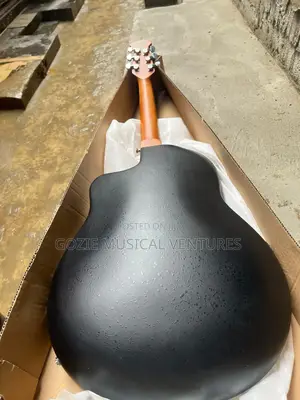 41 Ovation 6 Strings Semi Acoustic Guitar