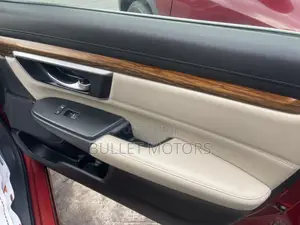 Honda CR-V Touring AWD 2019 Red
