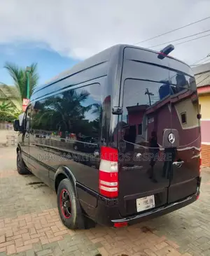 Mercedes-Benz Sprinter 2016 Black