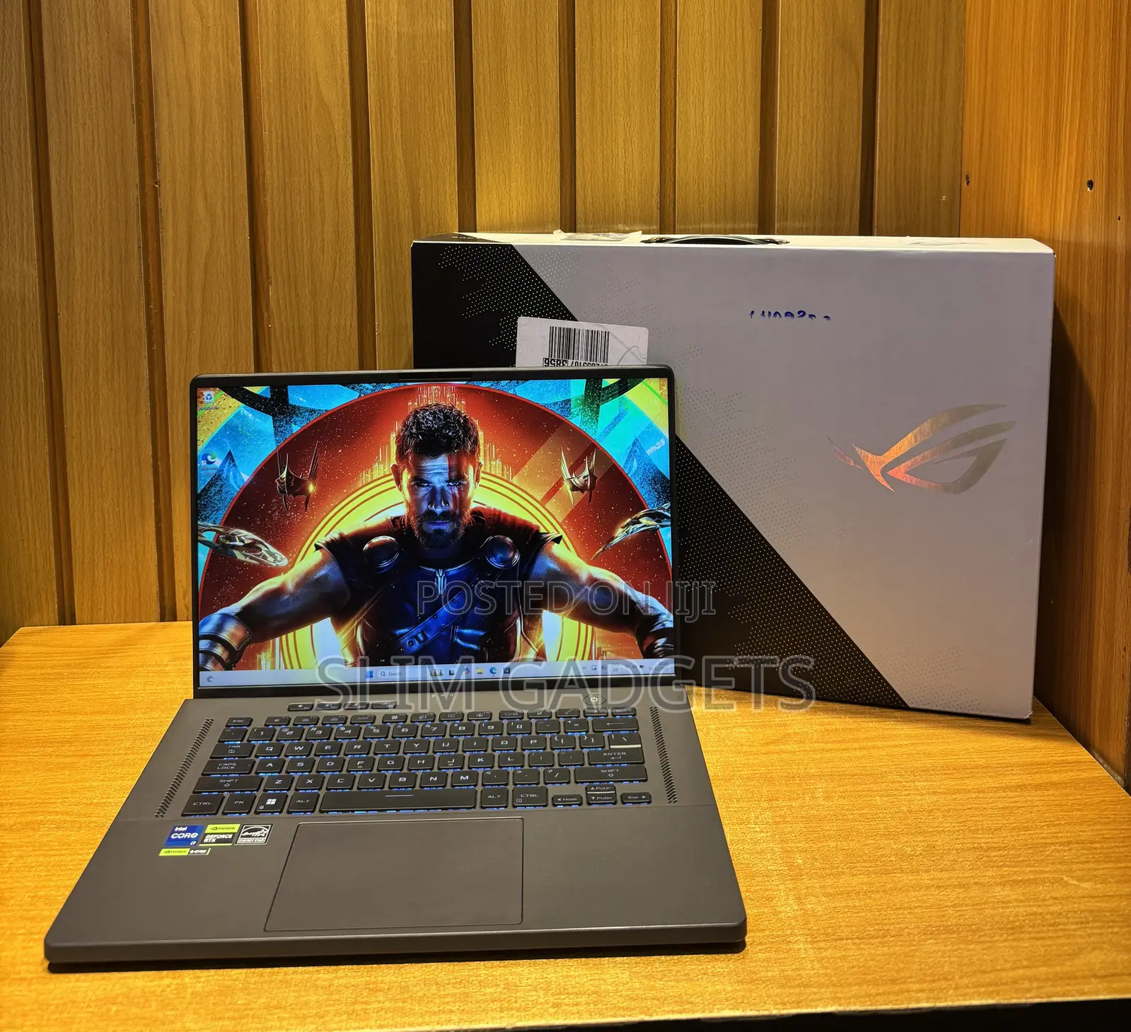 Laptop Asus ROG Zephyrus G16 16GB Intel Core I7 SSD 1T