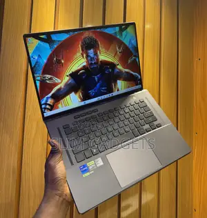Laptop Asus ROG Zephyrus G16 16GB Intel Core I7 SSD 1T