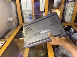 Laptop Asus ROG Zephyrus G16 16GB Intel Core I7 SSD 1T