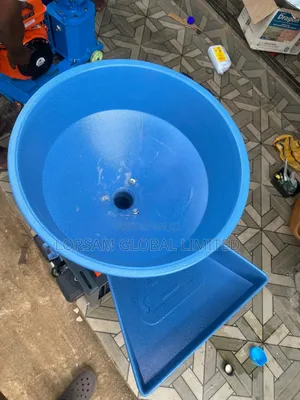 Grinder/Crusher Machine With Petrol Engine