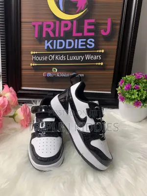 Girls Sneakers