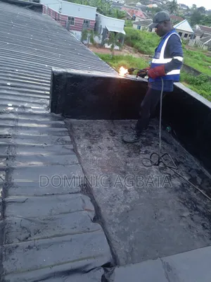 Symbiotic Leak-Proofing Experts