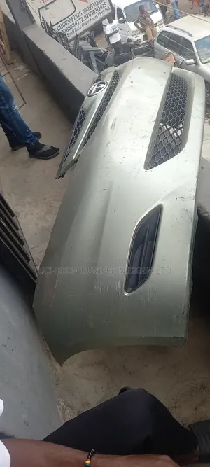 Complete Front Tokunbor Bumper Toyota Sienna 2007