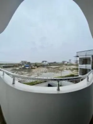 2bdrm Apartment in Lekki Phase 1 for rent