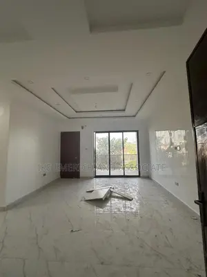 2bdrm Block of Flats in Kaura for sale