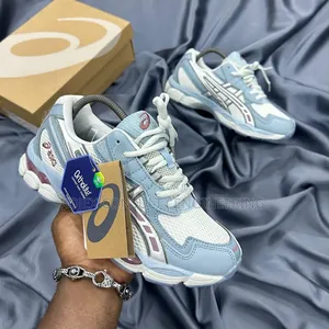 *Asics Nyc Gel Snkrs*