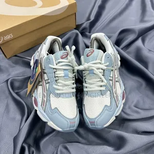 *Asics Nyc Gel Snkrs*
