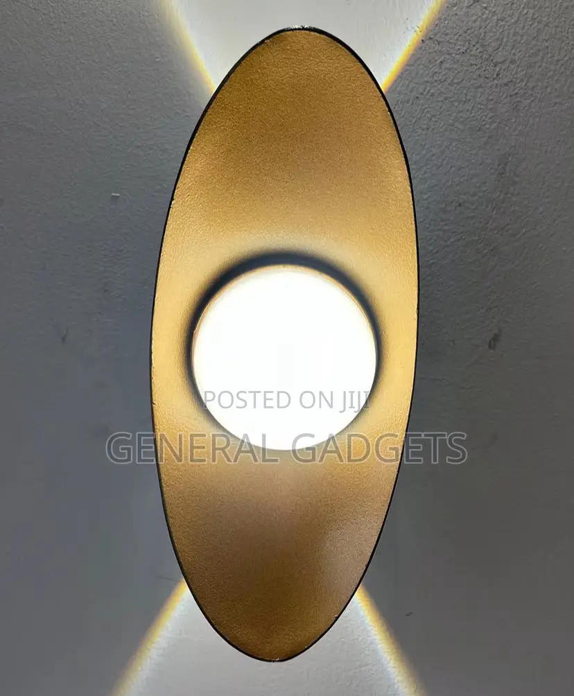 Indoor/Outdoor Wall Light