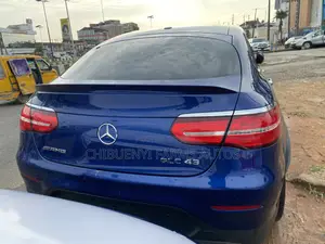 Mercedes-Benz GLC-Class 2019 Blue