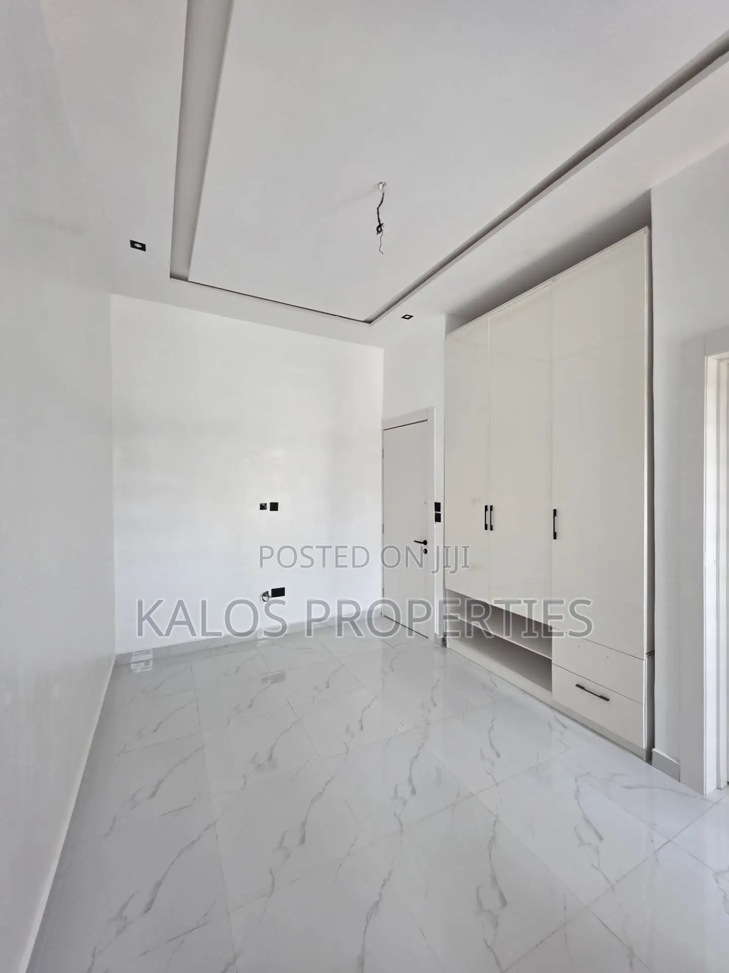 4 Bedroom Detached Duplex for Sale