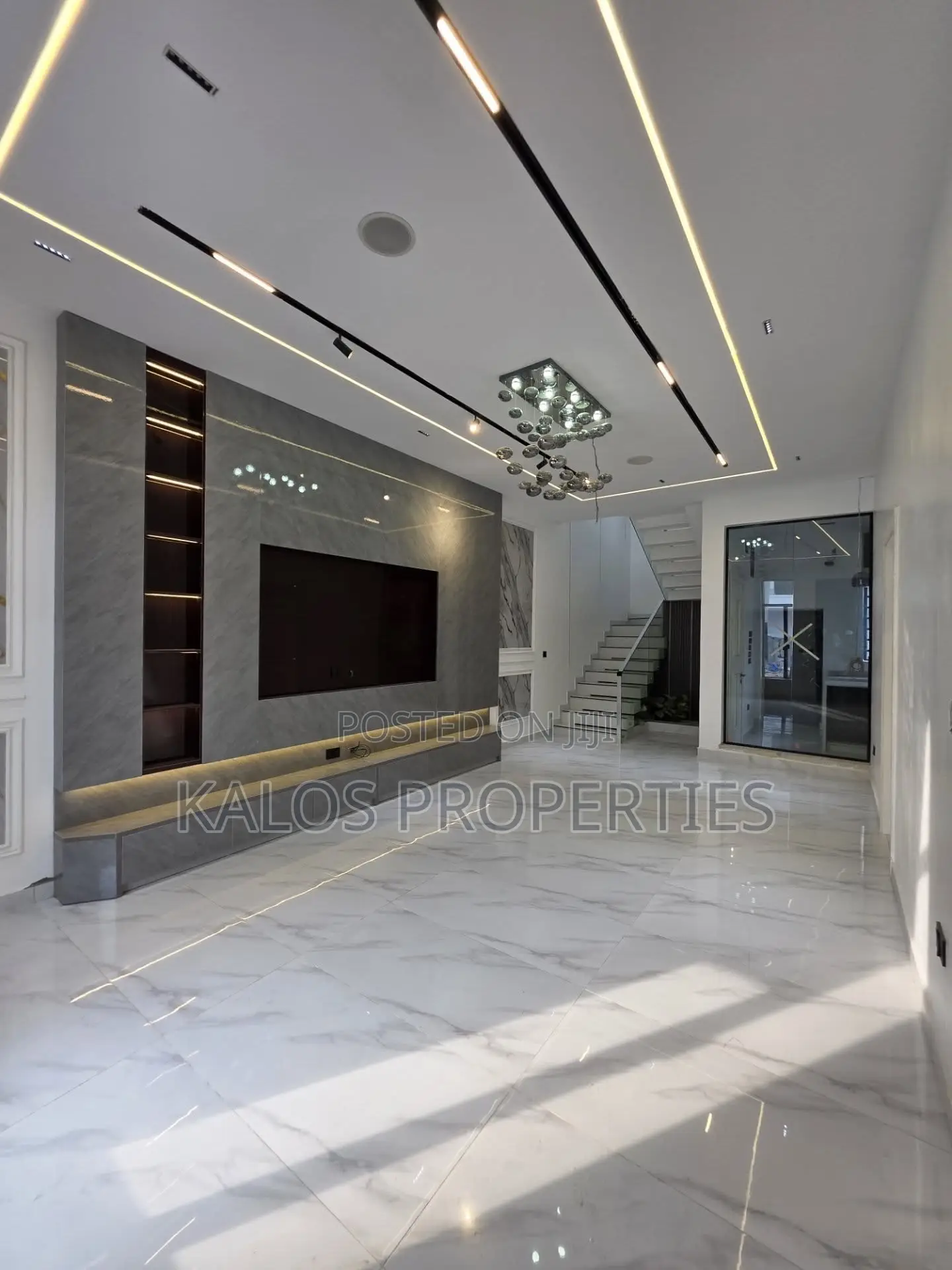 4 Bedroom Detached Duplex for Sale